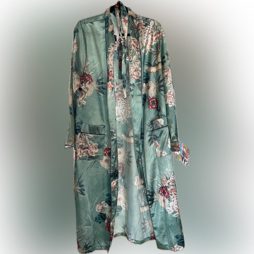 Floral Kimono Robe in Green